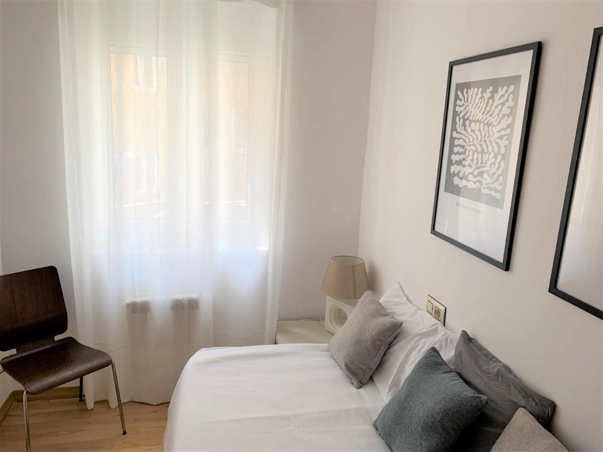 Apto. El Llano. Parking Incluido Apartment