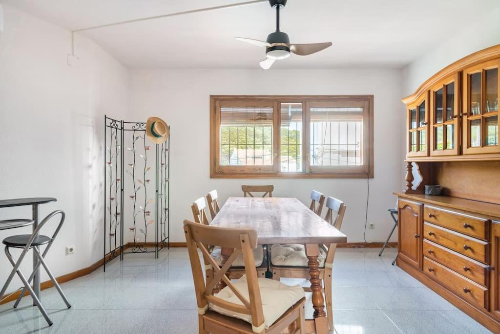 Seamount, A Beautiful House Overlooking Holiday home