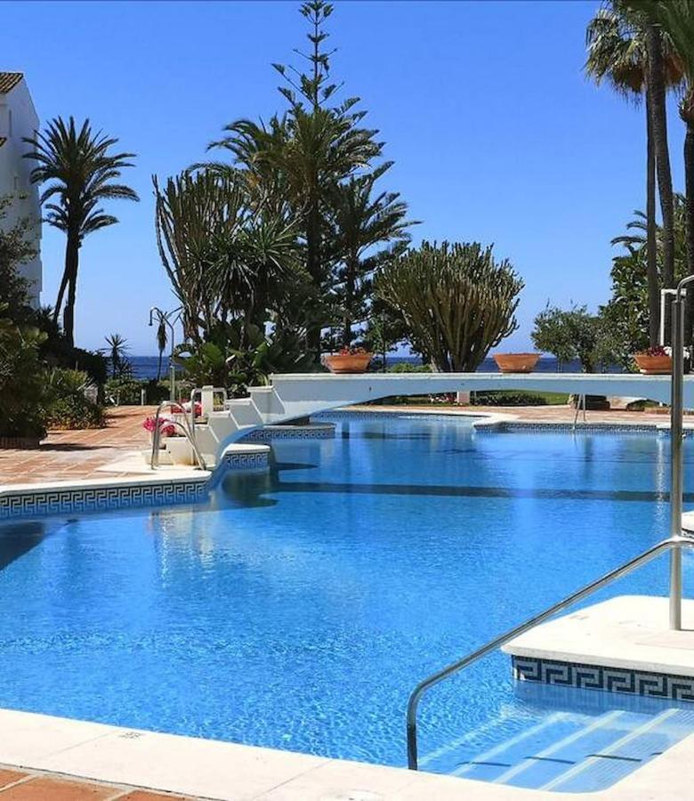 Bajo Con Terraza En Primera Línea De Playa *
