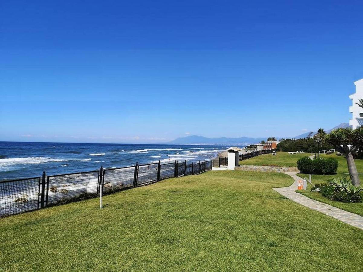 Bajo Con Terraza En Primera Línea De Playa Apartamento Marbella
