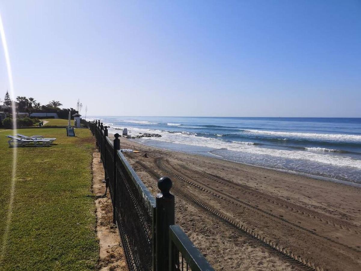 Bajo Con Terraza En Primera Línea De Playa *