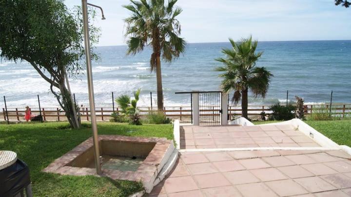 Malaga, Andalucia, Marbella - Mijas Costa, Primera Linea De Playa Apartamento Sitio de Calahonda