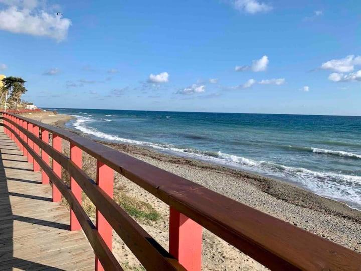 Malaga, Andalucia, Marbella - Mijas Costa, Primera Linea De Playa Apartamento Sitio de Calahonda