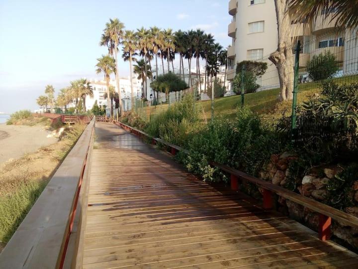 Malaga, Andalucia, Marbella - Mijas Costa, Primera Linea De Playa Apartamento Sitio de Calahonda