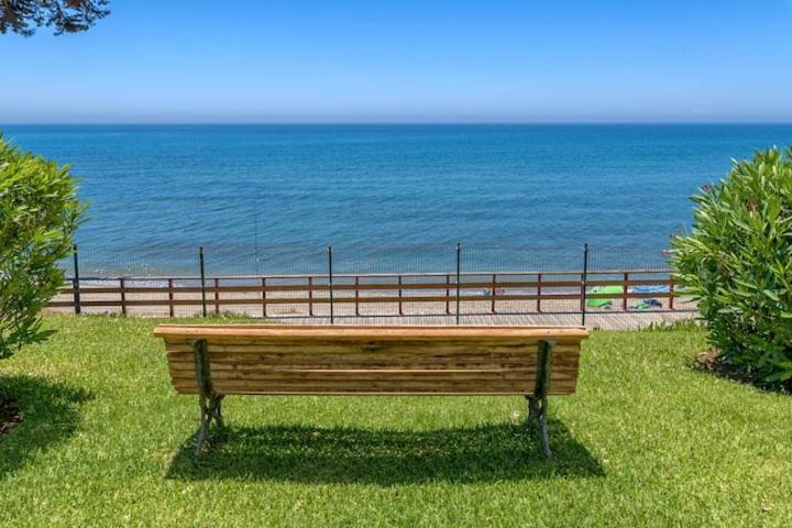 Malaga, Andalucia, Marbella - Mijas Costa, Primera Linea De Playa Apartamento Sitio de Calahonda