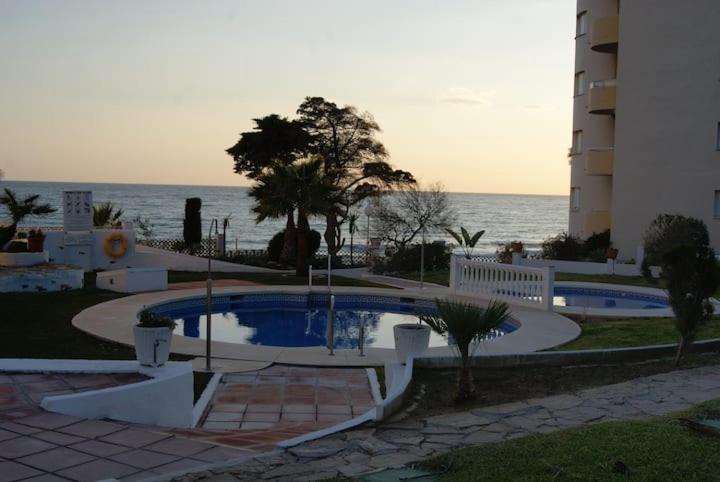 Apartamento Malaga, Andalucia, Marbella - Mijas Costa, Primera Linea De Playa Sitio de Calahonda