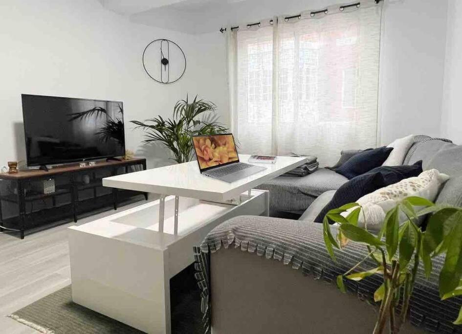 Urban Zen Con Terraza Y Jacuzzi Apartamento *