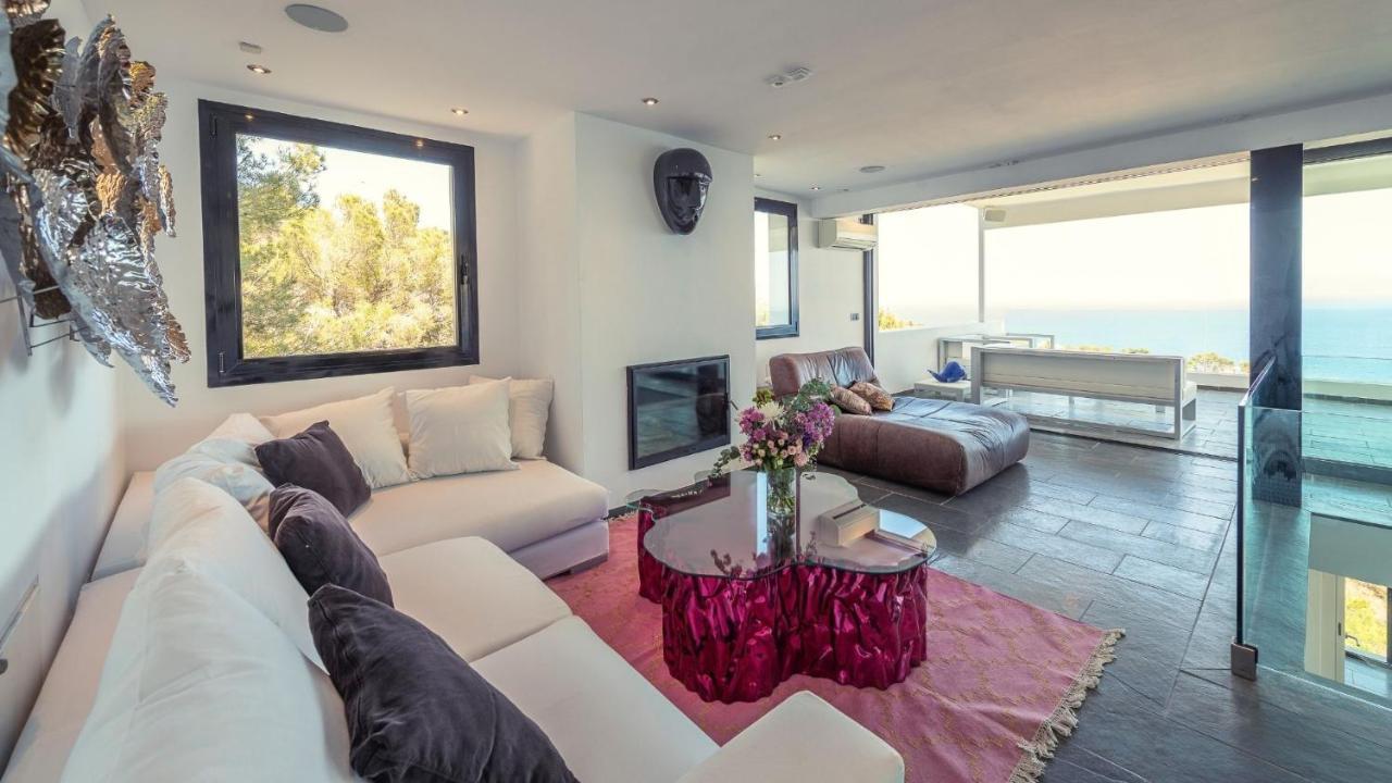 View Villa Roca Llisa