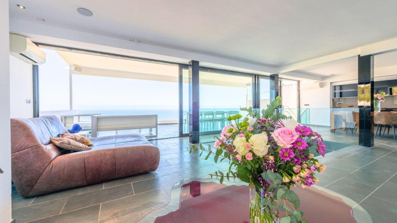Villa View Roca Llisa