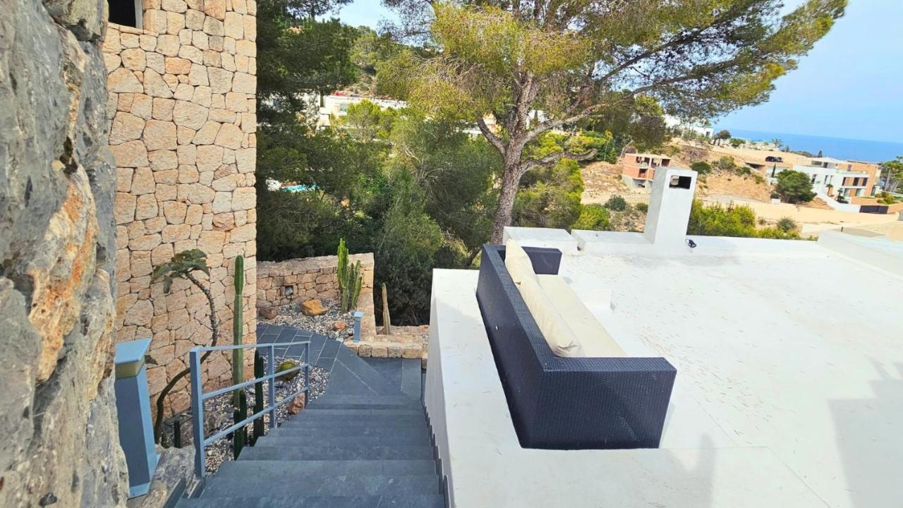 View Villa Roca Llisa