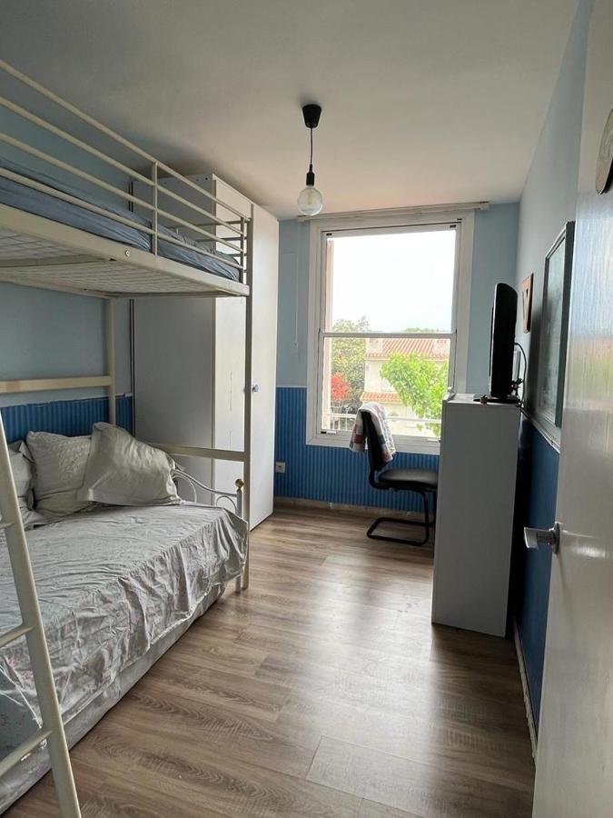 Сasa de vacaciones Adosado Con Piscina 4 Habitaciones, 8 Huespedes *