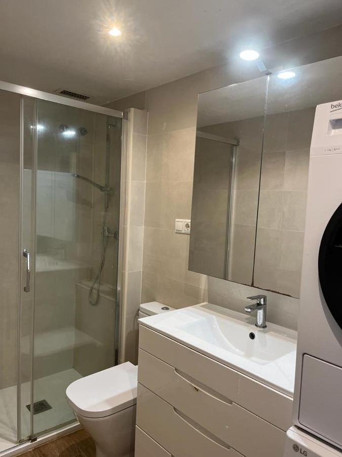 Сasa de vacaciones Adosado Con Piscina 4 Habitaciones, 8 Huespedes *