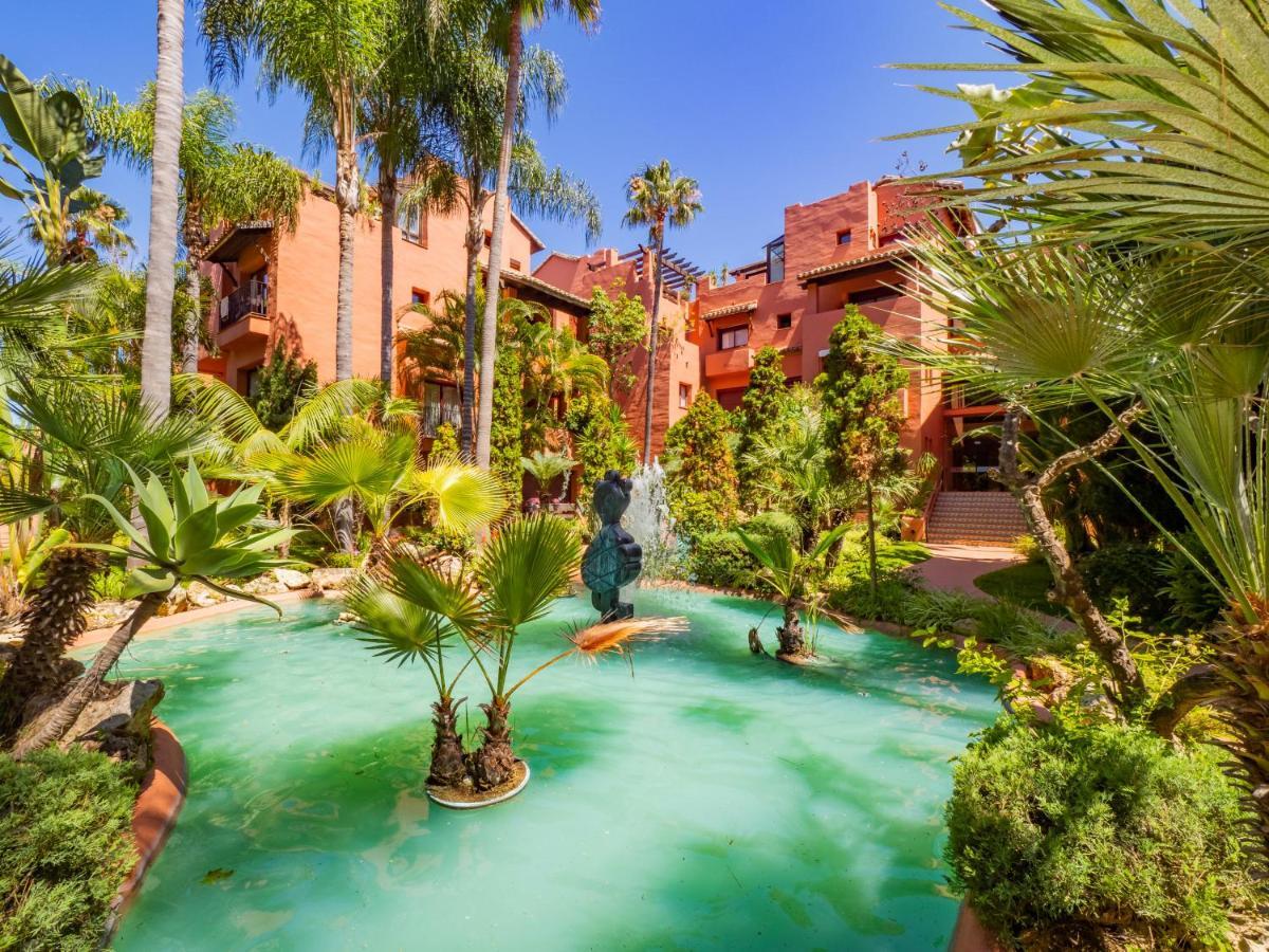 Apartment Cubo's & Parking Jardines De Don Carlos Marbella