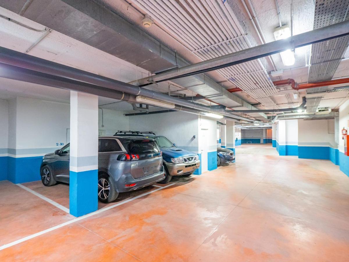 Cubo's & Parking Jardines De Don Carlos Apartment