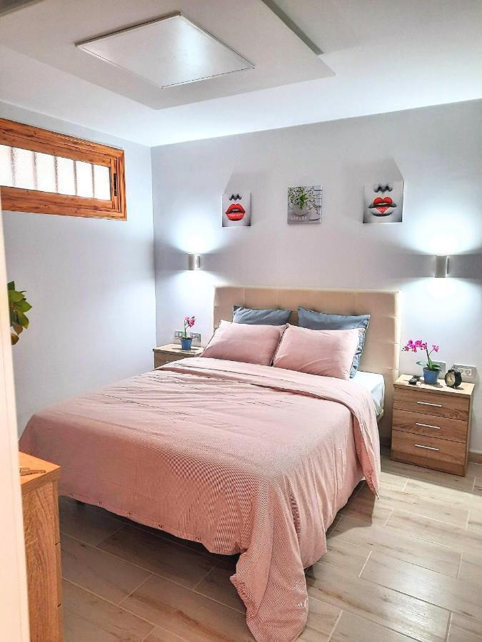 Modern In Costa Adeje With Shared Pool Apartamento *