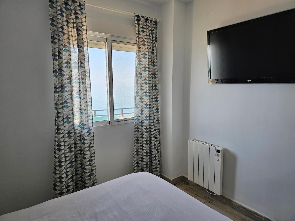 Primera Linea De Playa Con Vistas Al Mar Apartment Rincon de la Victoria