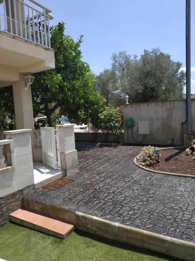 Les Oliveres De L'emporda Apartment *