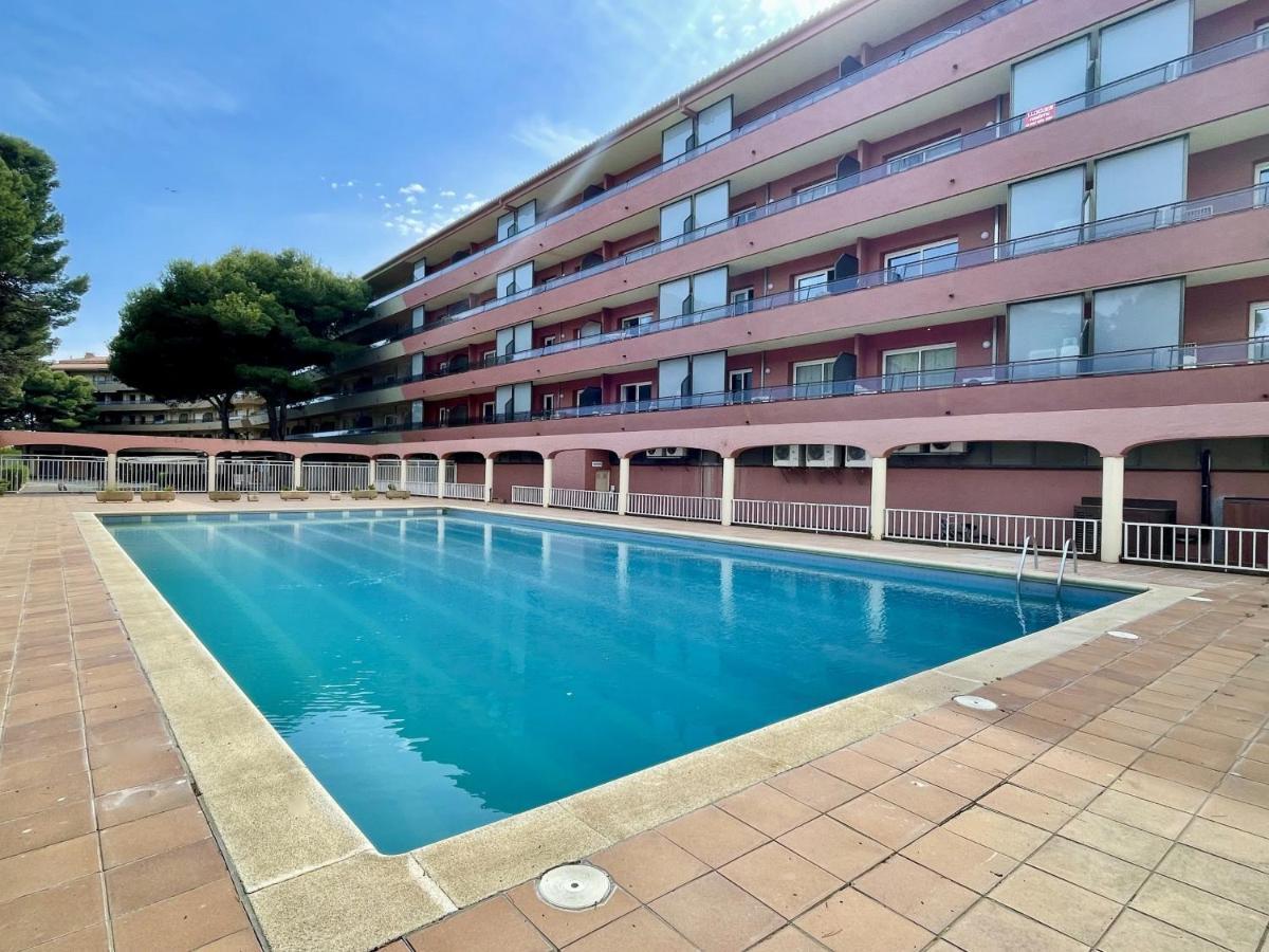 Apartamento Salles 02 *