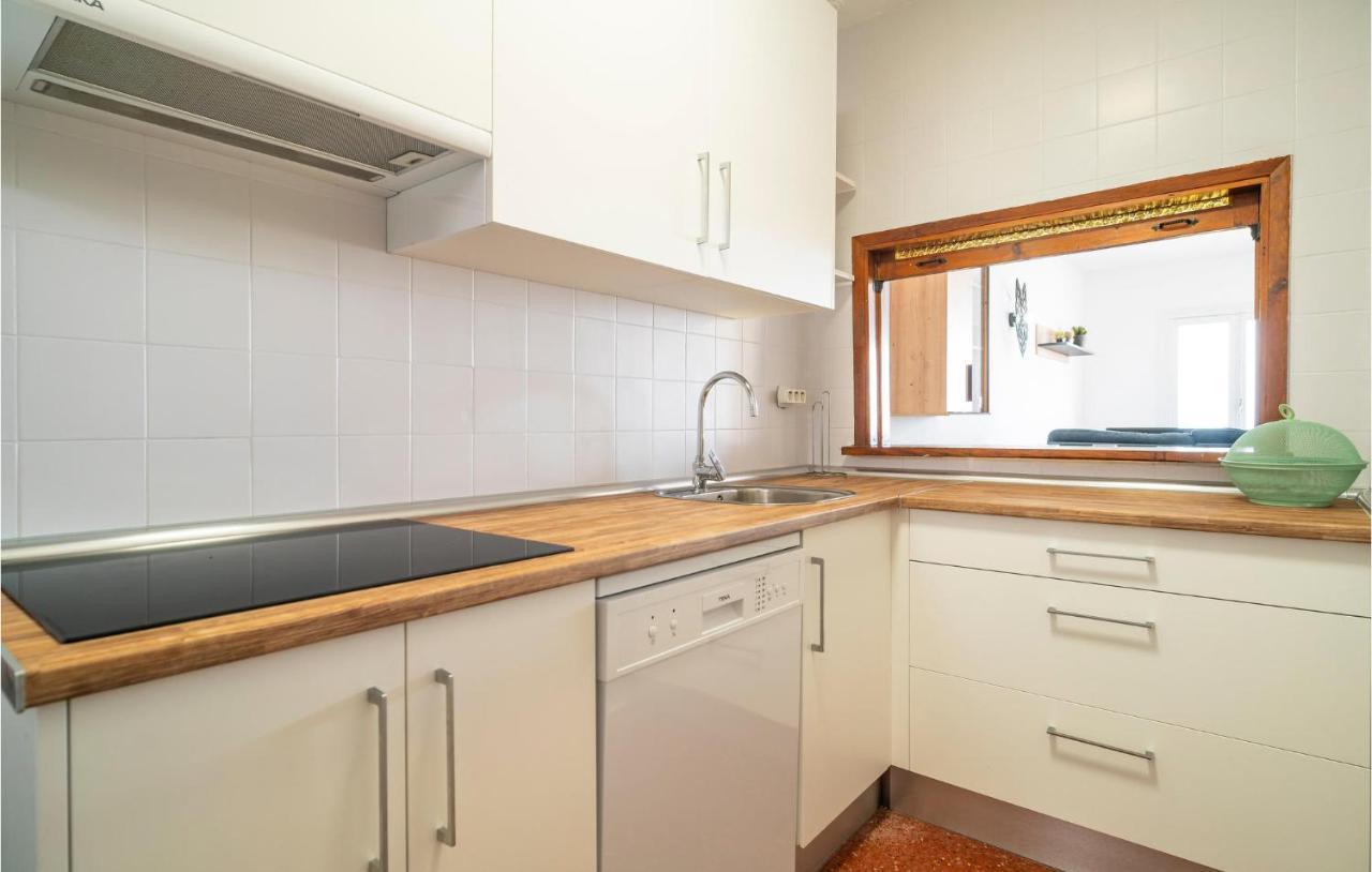 Beautiful In With Kitchen Apartment