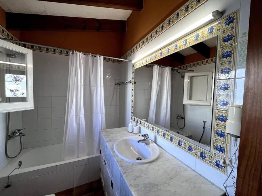 Сasa de vacaciones Magnifico Duplex Con Piscina En Son Xoriguer A 80m De La Playa. *