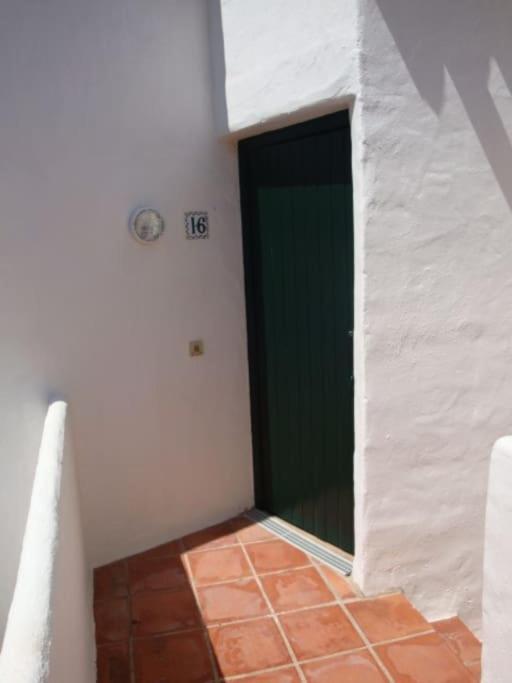 Precioso En Primera Linea De Mar Apartamento *