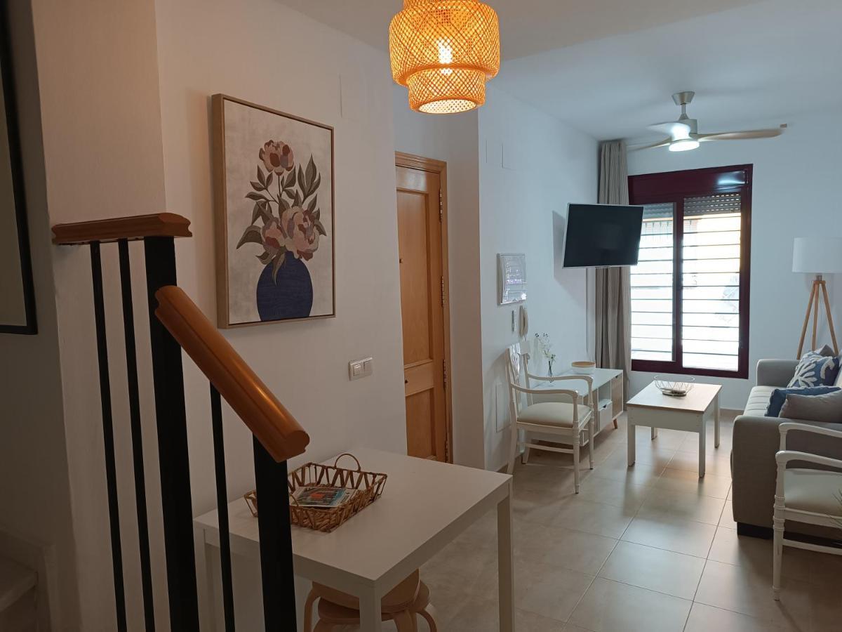 Amazing & Renovated 2-bedroom Flat In Apartamento *