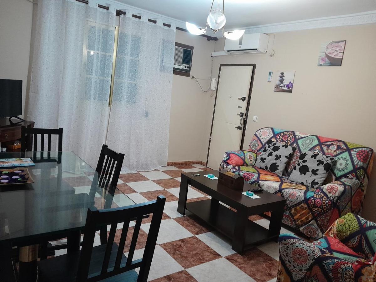 Disfruta De Un Barrio Tranquilo Apartment