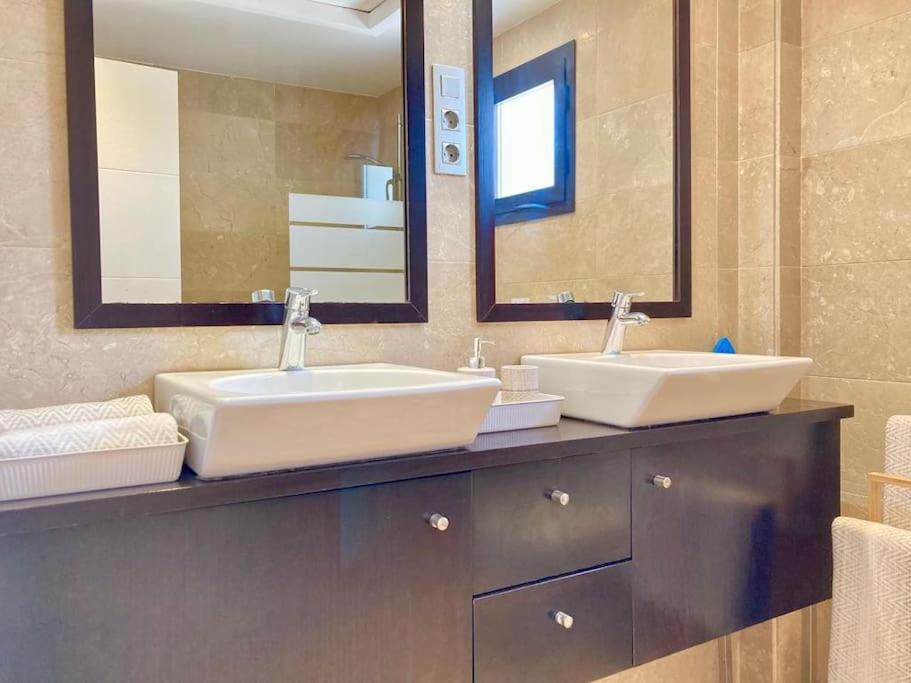 Sea Breeze Retreat - Golf Getaway *