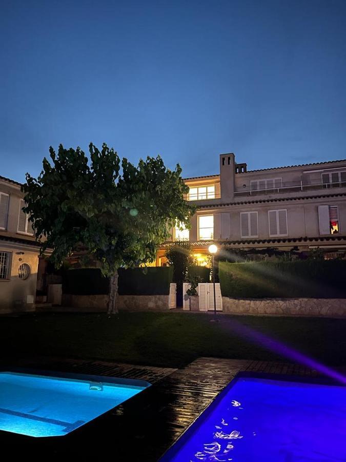 Adosado Con Piscina 4 Habitaciones, 8 Huespedes *