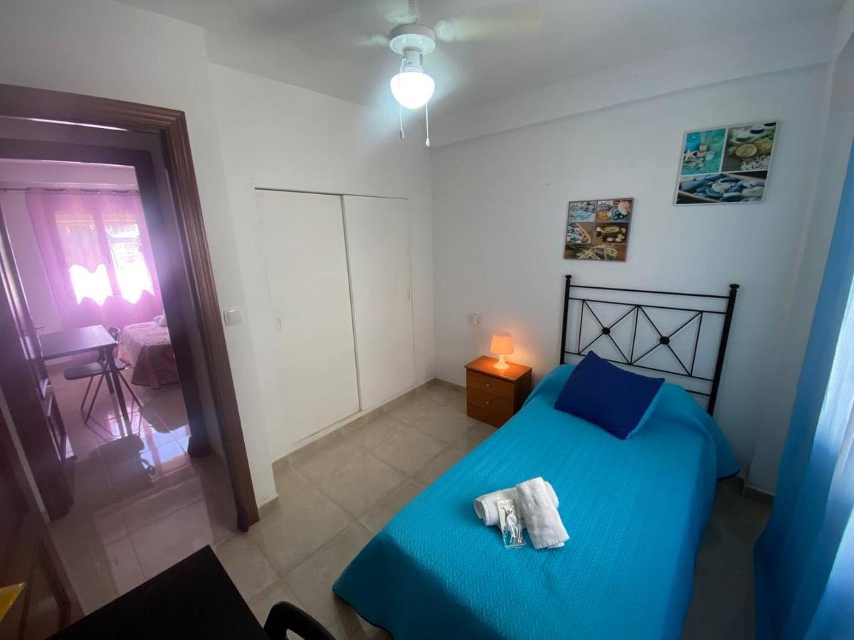 Apto. Cailla, Playa De La Cachucha. Wifi, A/c Apartment