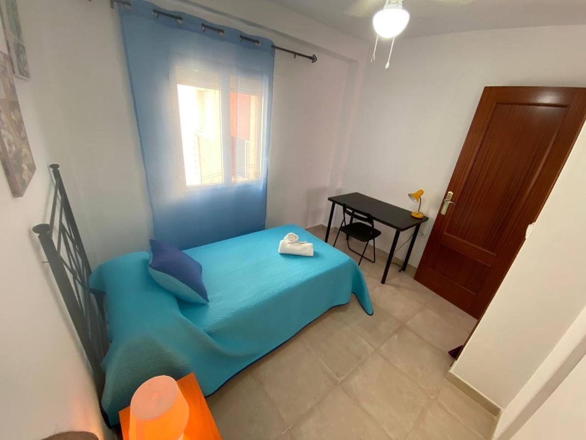 Apto. Cailla, Playa De La Cachucha. Wifi, A/c Apartment