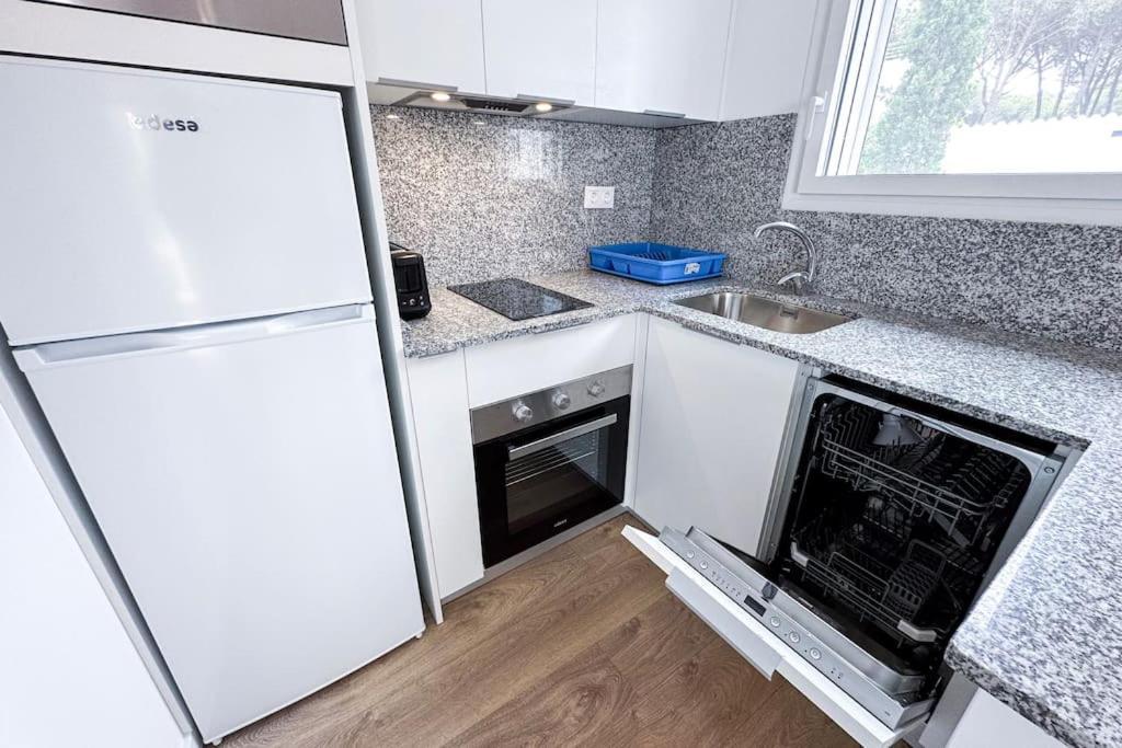 Apartment Romy T2 A - A 80m De La Cala Montgo