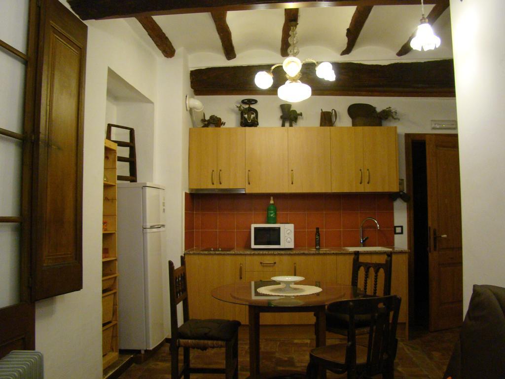 Edificio De L'escoleta Apartment
