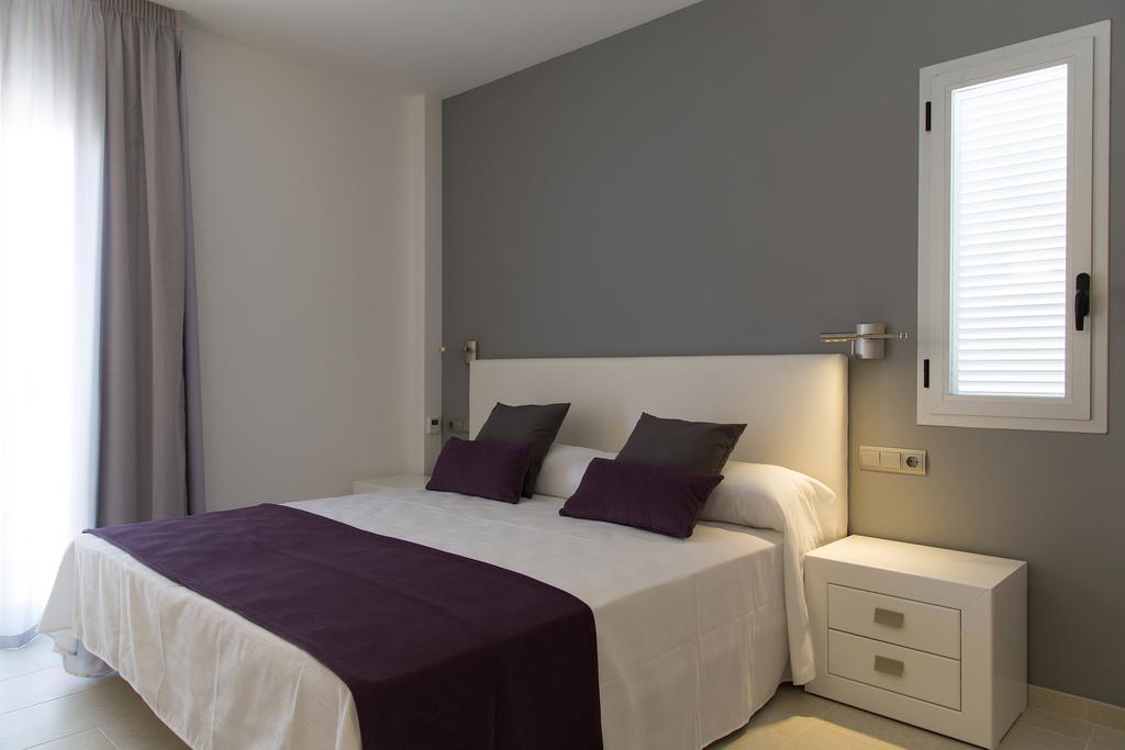 Apartamentos Proa - Emar Hotels Only Adults Apartment *