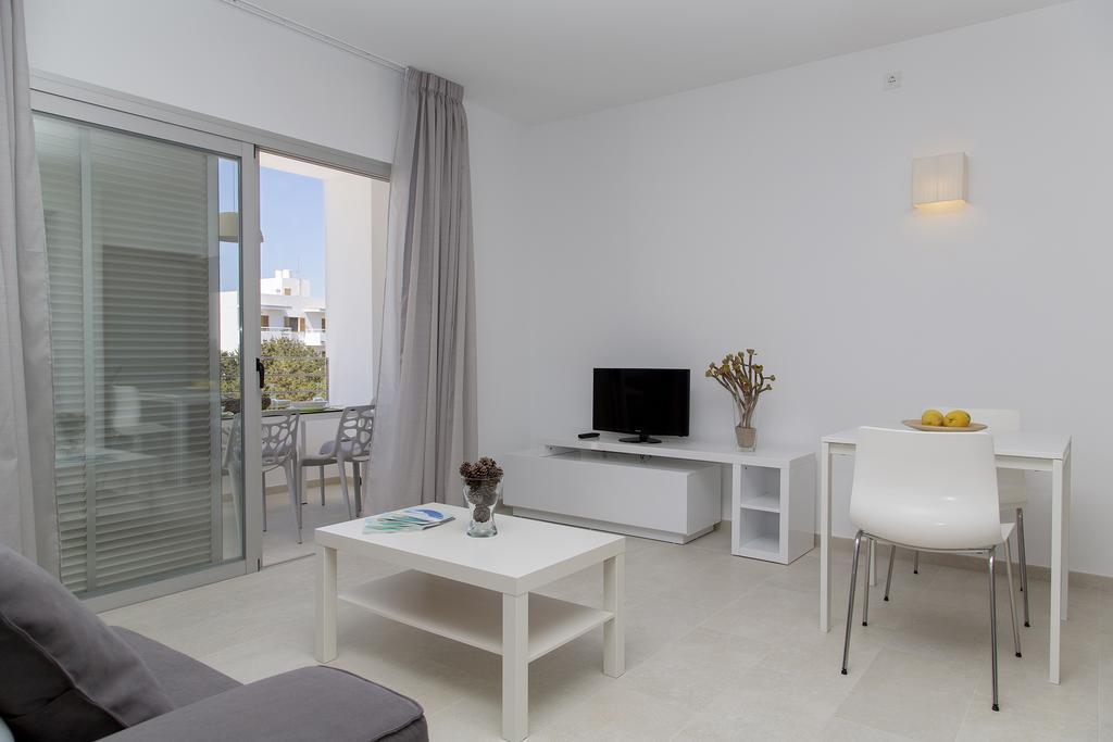Apartamentos Proa - Emar Hotels Only Adults Es Pujols