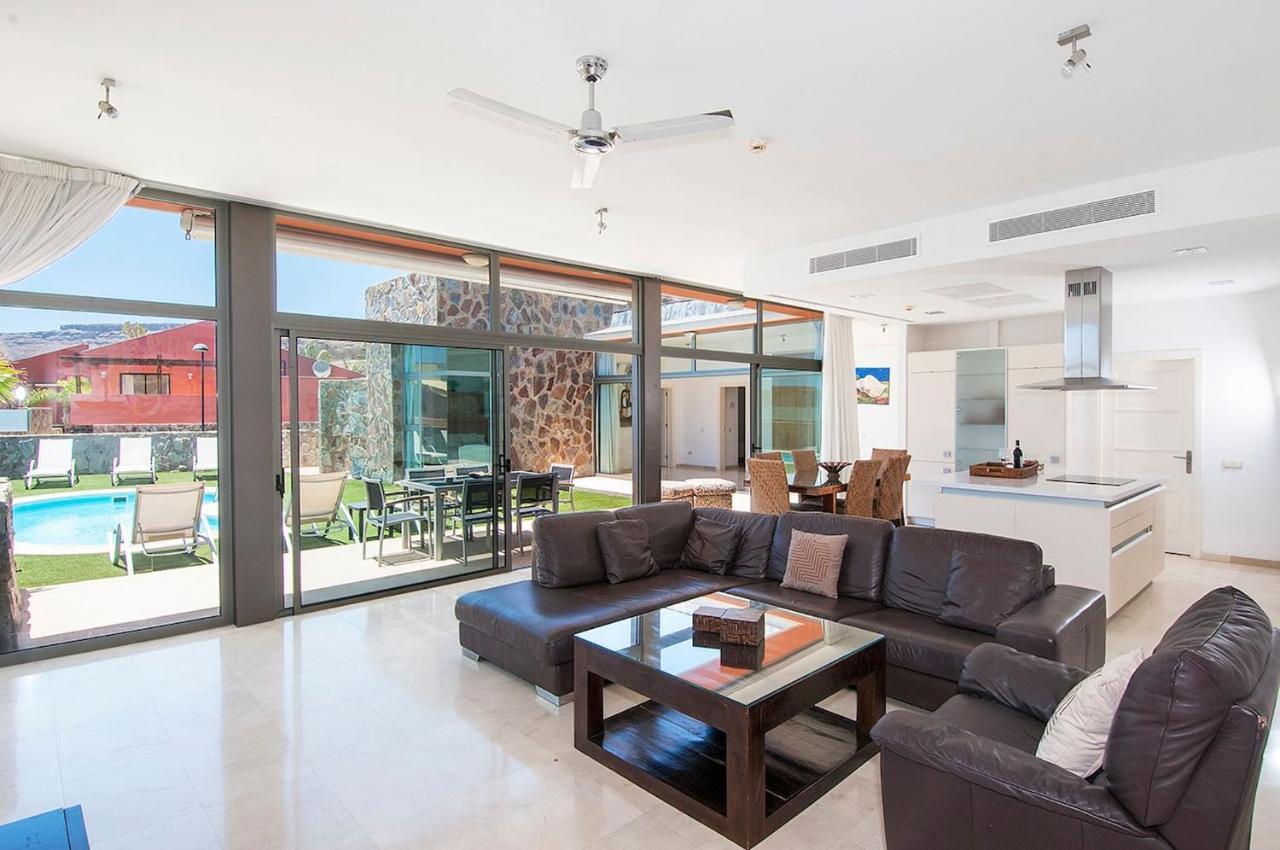 Tauro Deluxe Villa *