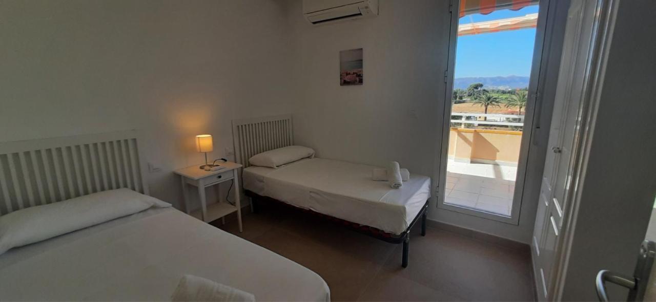 Atico En Urb Bahia De De Vacaciones Mar Por Medio Apartment Denia