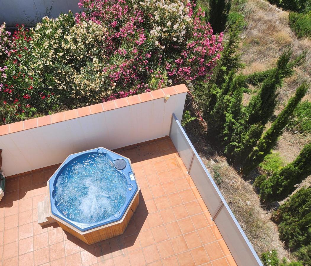 Villa Esperanza - *