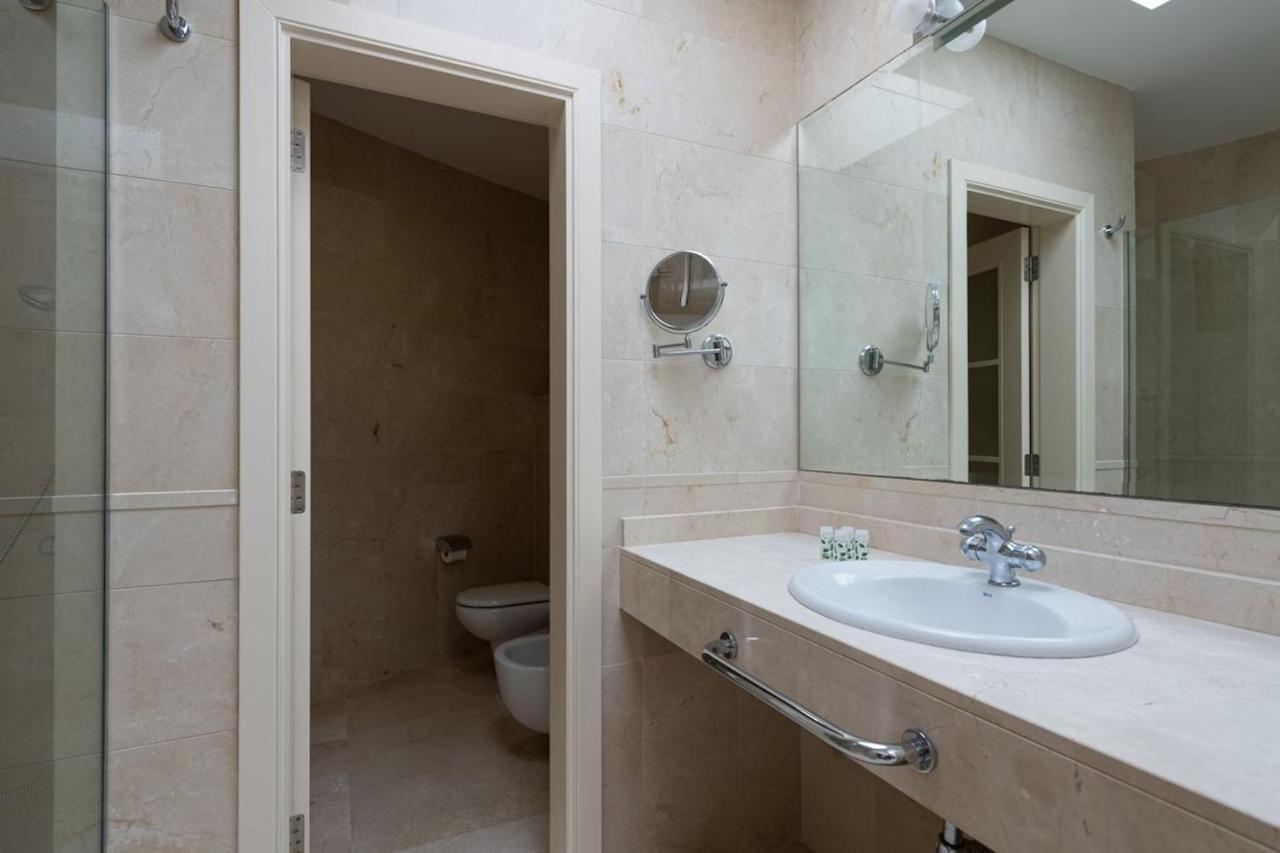 Tauro Deluxe Villa *