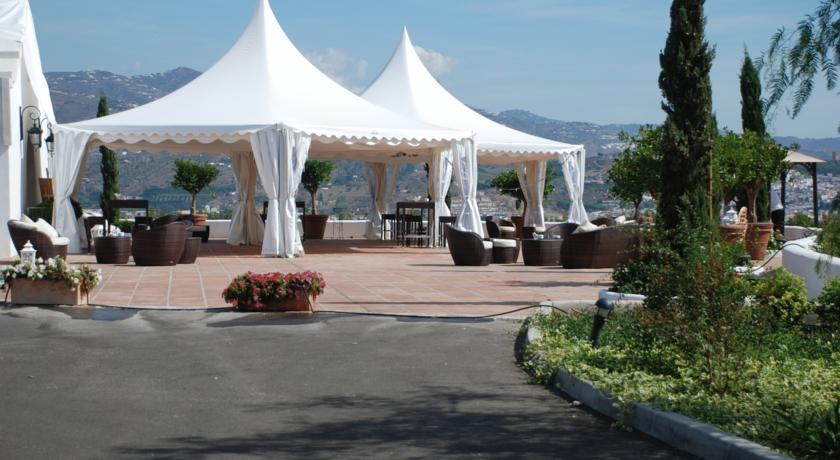 B Bou Cortijo Bravo Hotel 4*