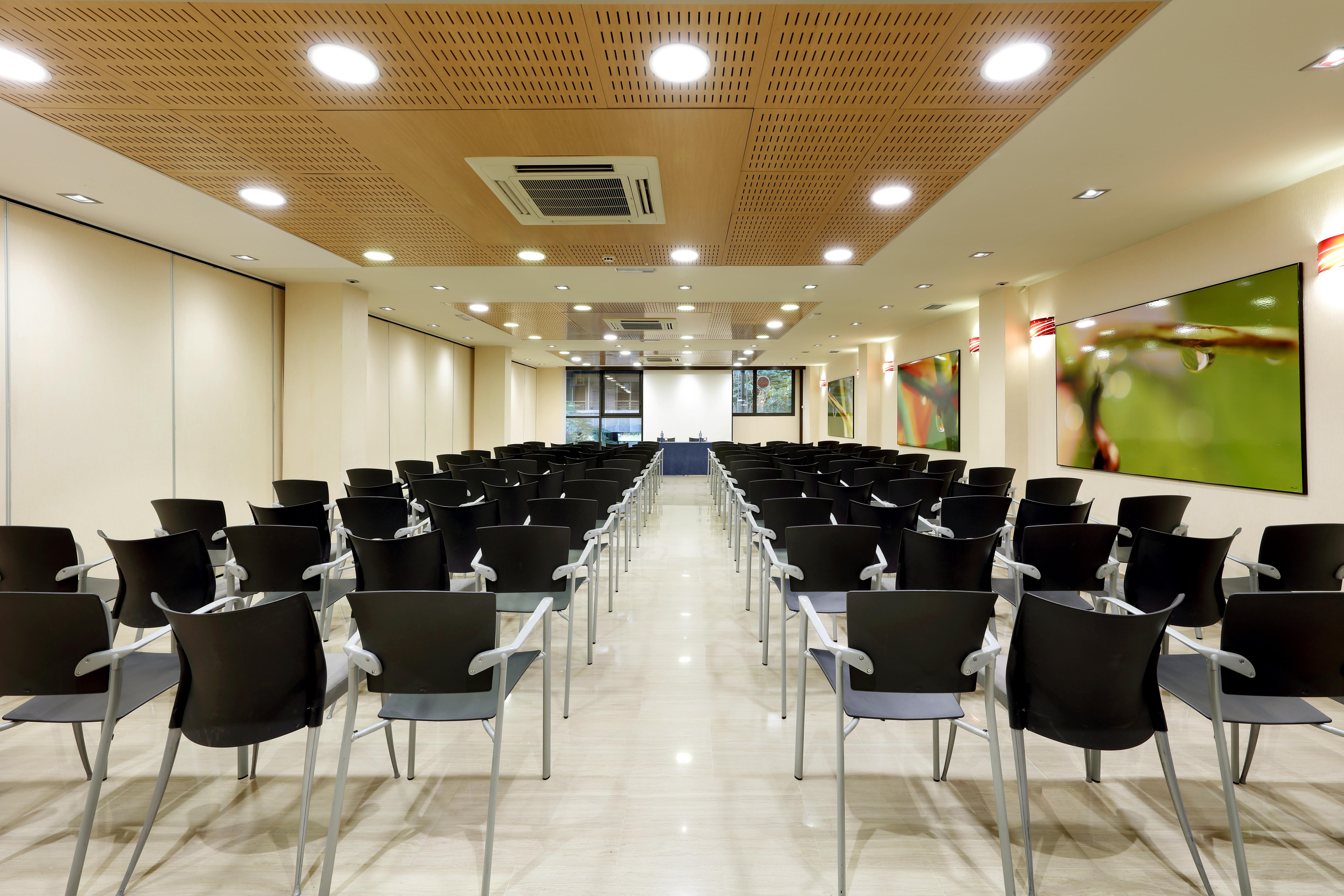 Eurostars Centrum 4*