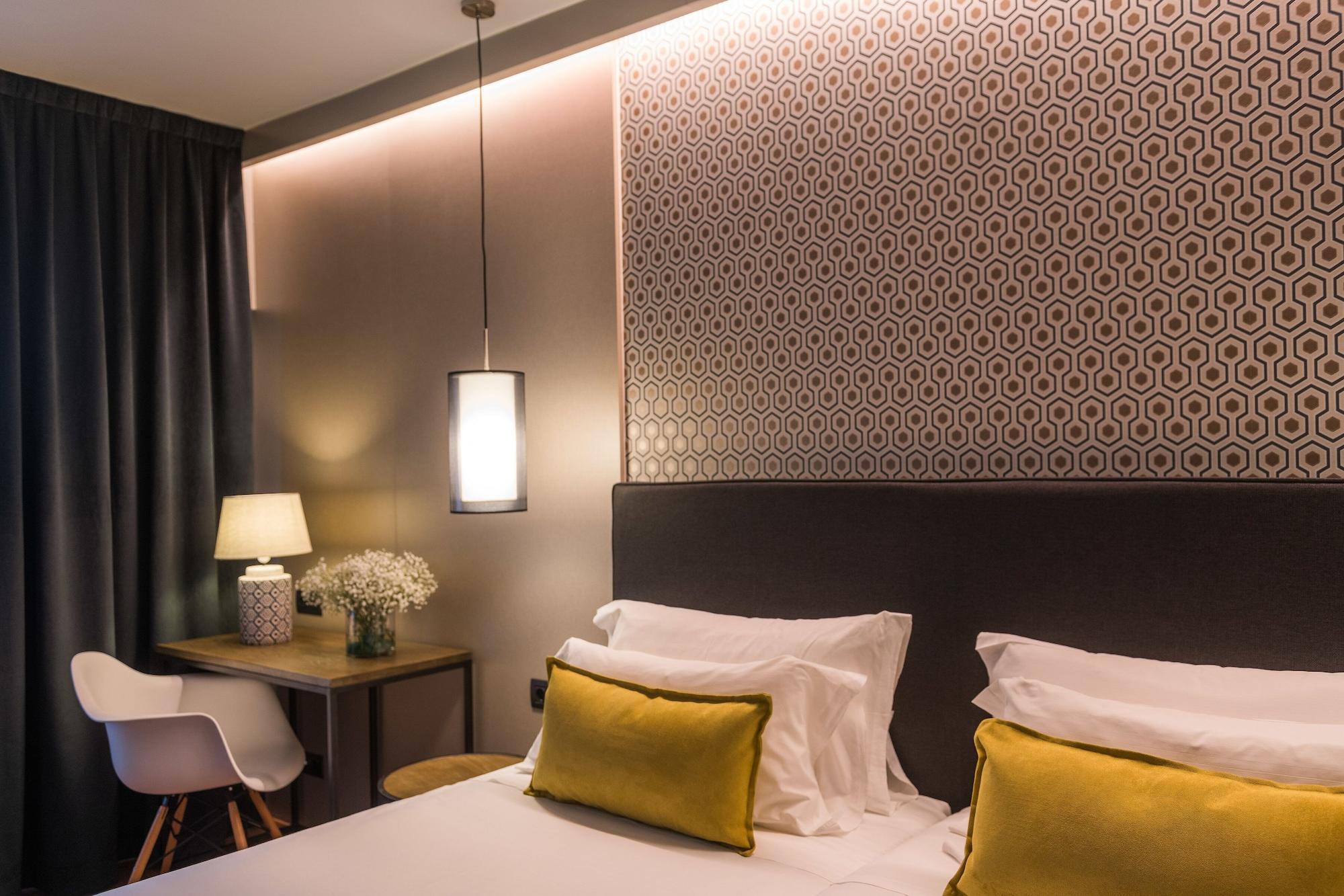 Up Hotel