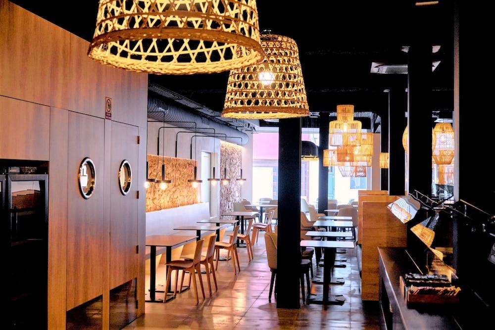 Hotel Delfín 4*