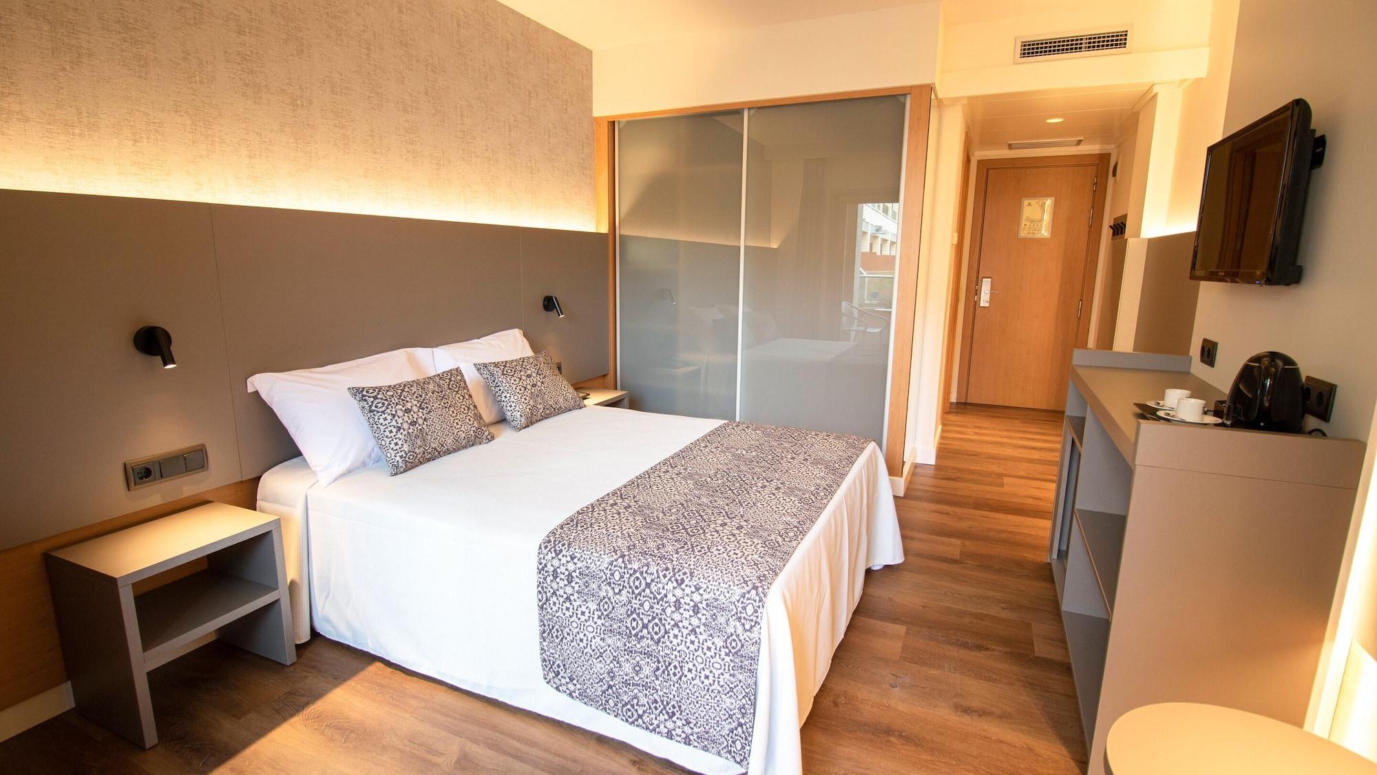 Hotel Golden Bahía De Tossa&spa 4* Sup. Tossa de Mar
