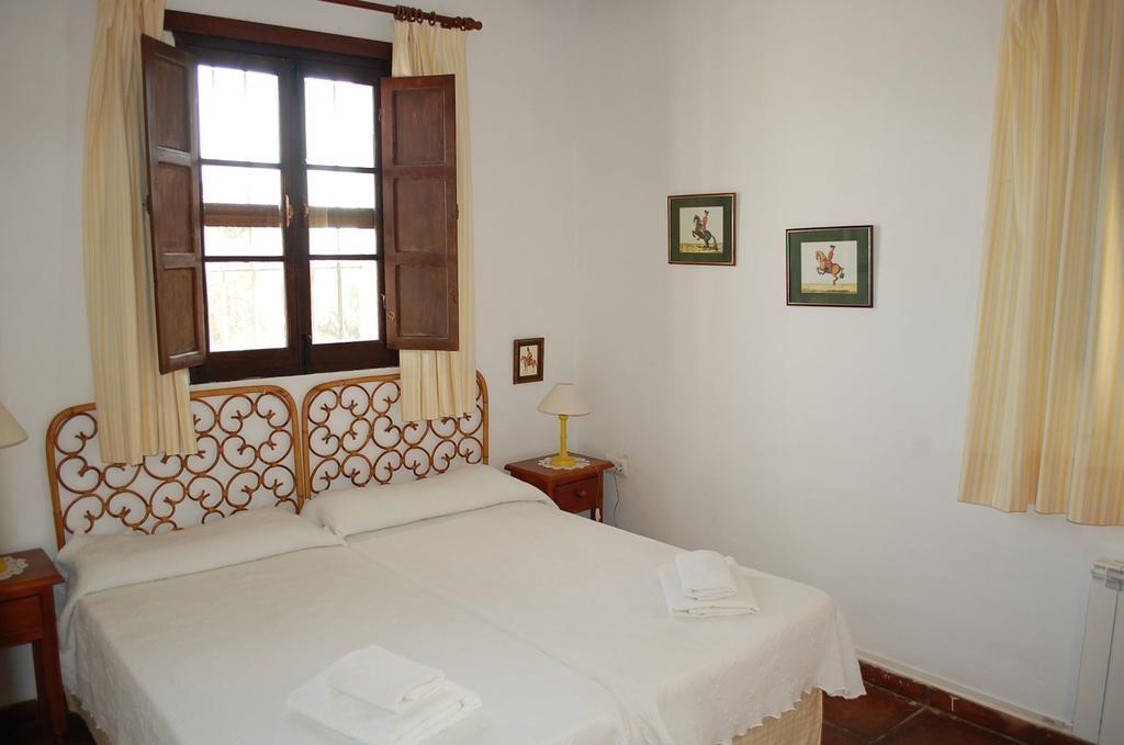 Hacienda Dos Olivos Country house Aznalcazar