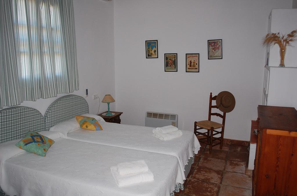 Country house Hacienda Dos Olivos *