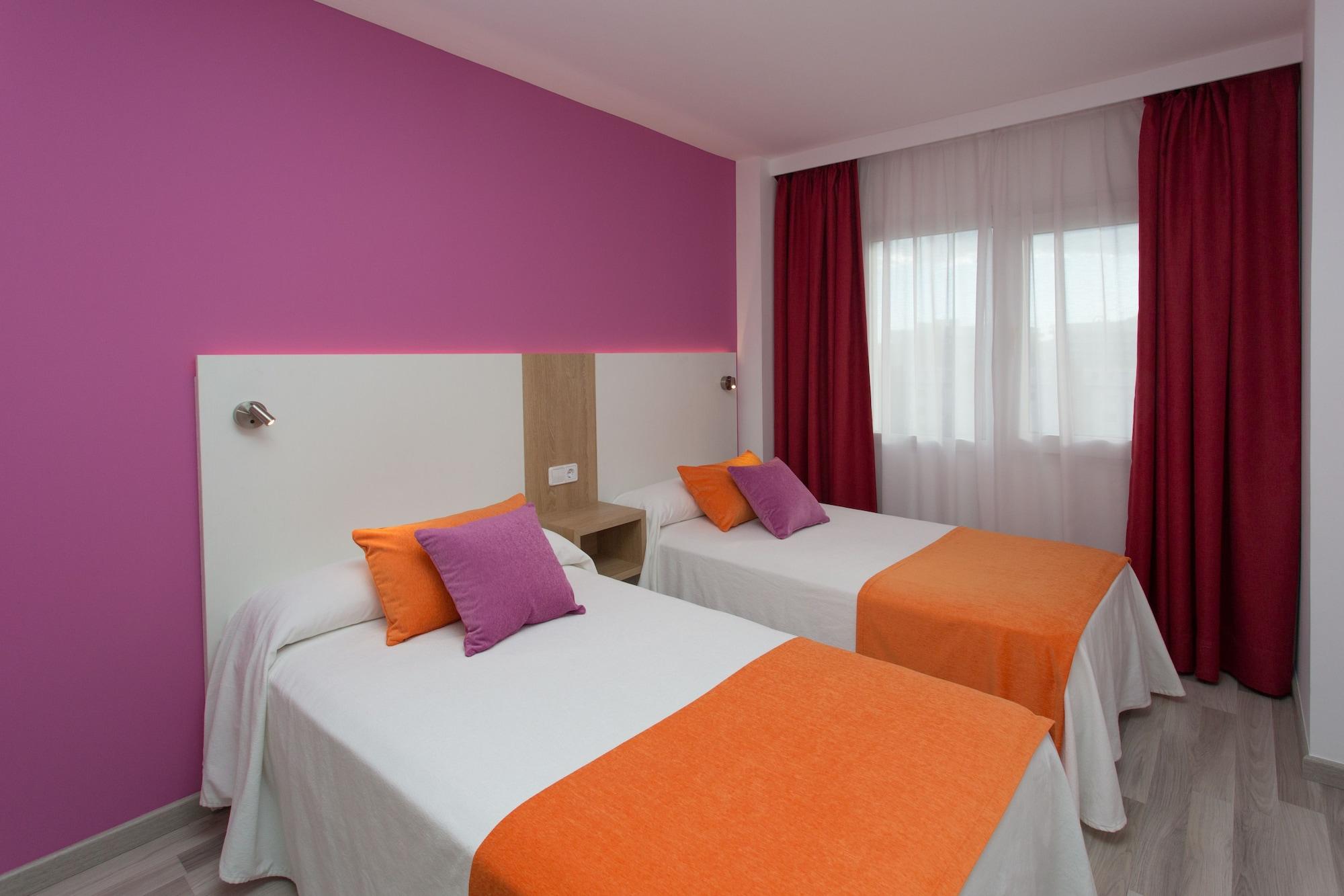 Acuasol Aparthotel 4*