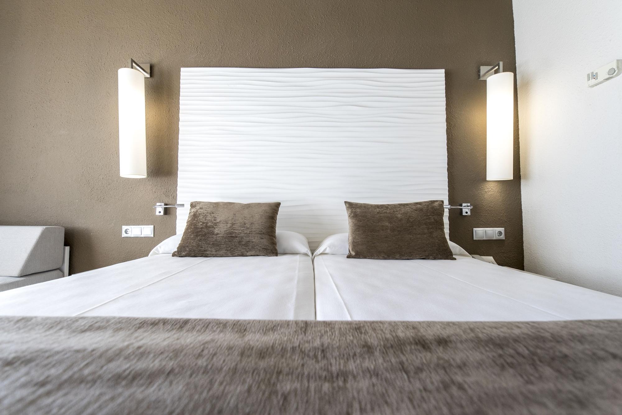 Augustus Hotel Cambrils