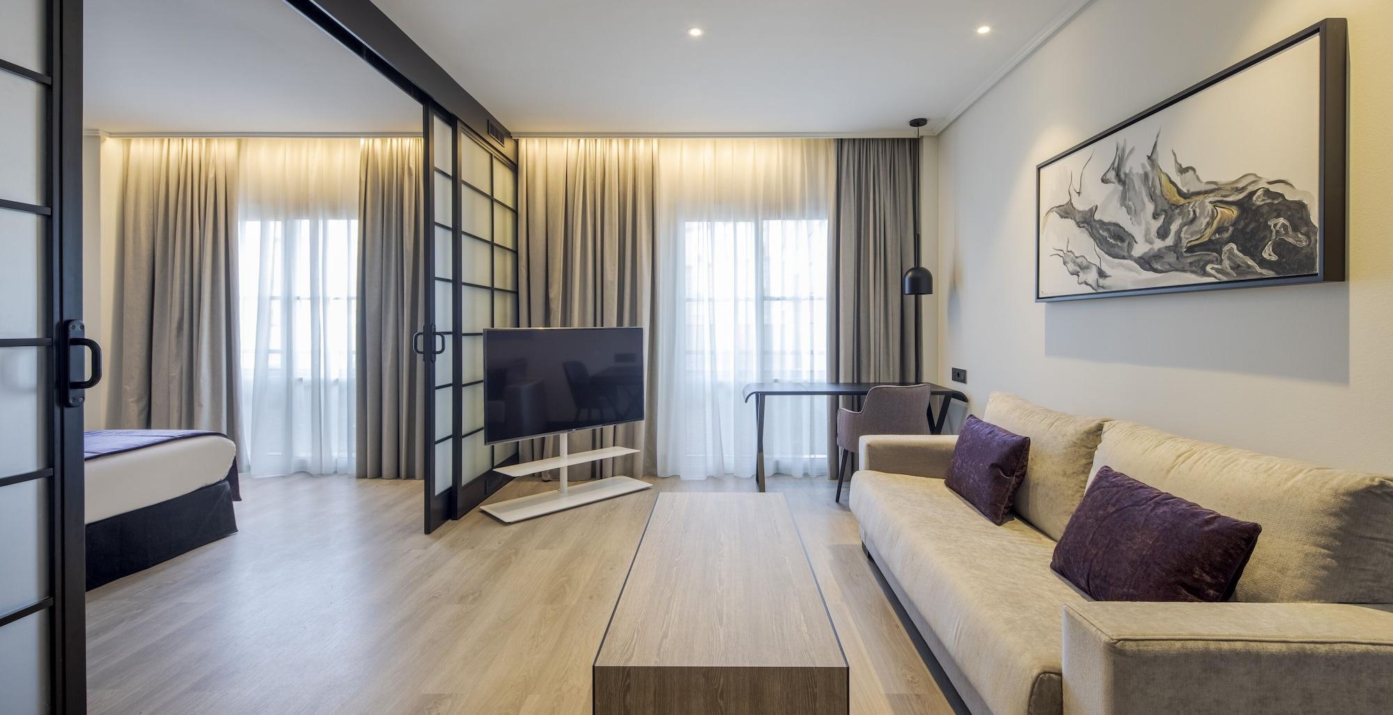 Hotel Ilunion Alcora Sevilla 4*