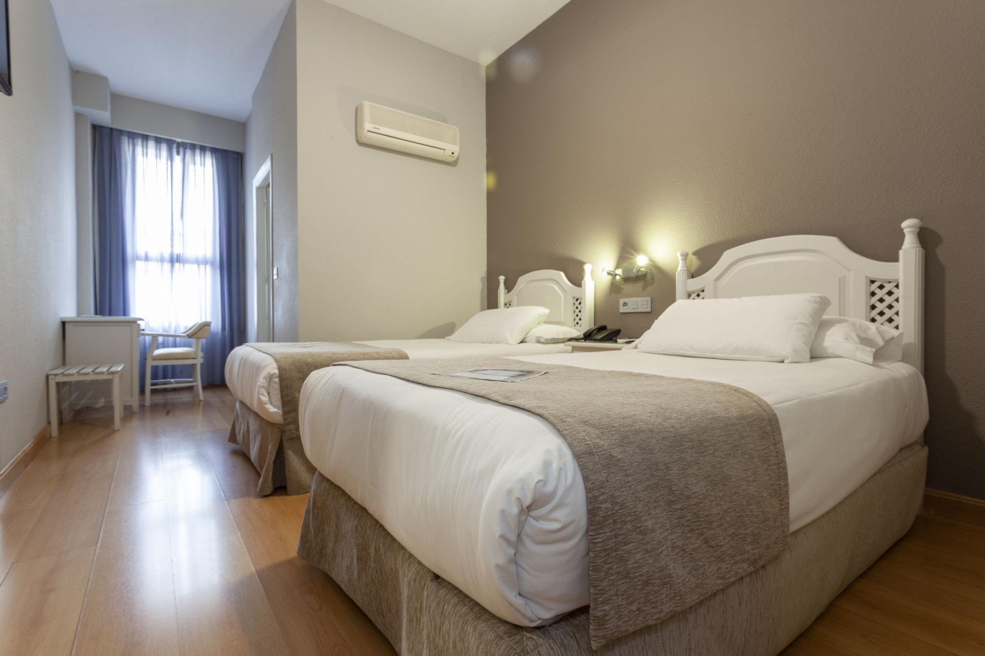 Hotel Aacr Monteolivos